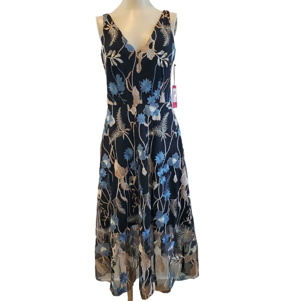 NWT Vince Camuto Floral Embroidered Mesh Midi Dress V neck Front/Back Sz 2 $168